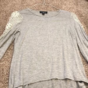 Long sleeve laced tee